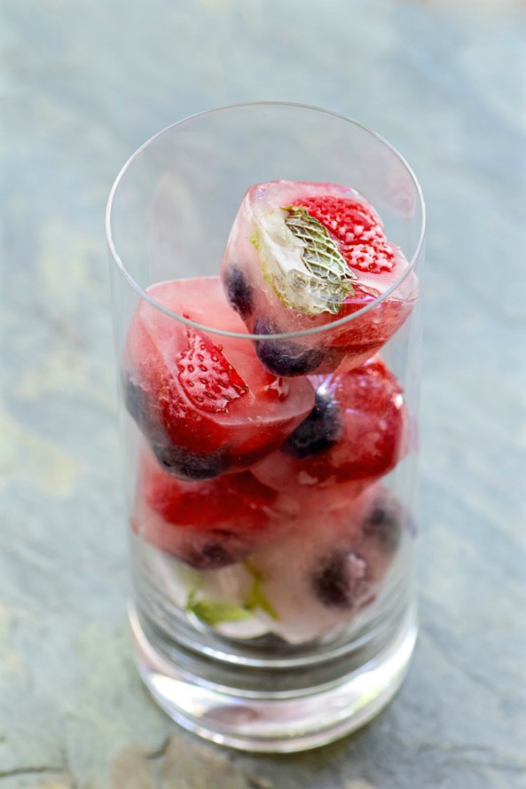 Berry Mint Ice Cubes